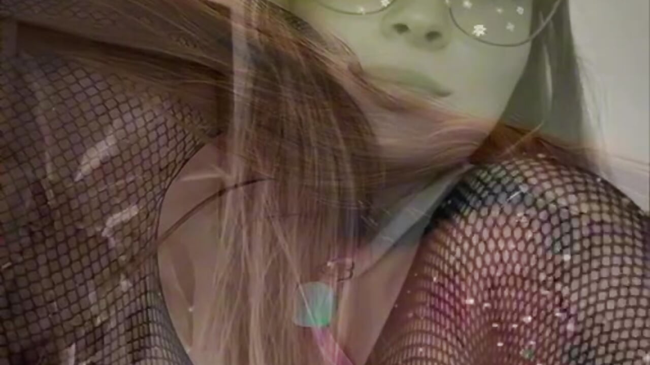 ♥ me ♥ — filmik ambeerwood1, modela(-lki) na kamerkach