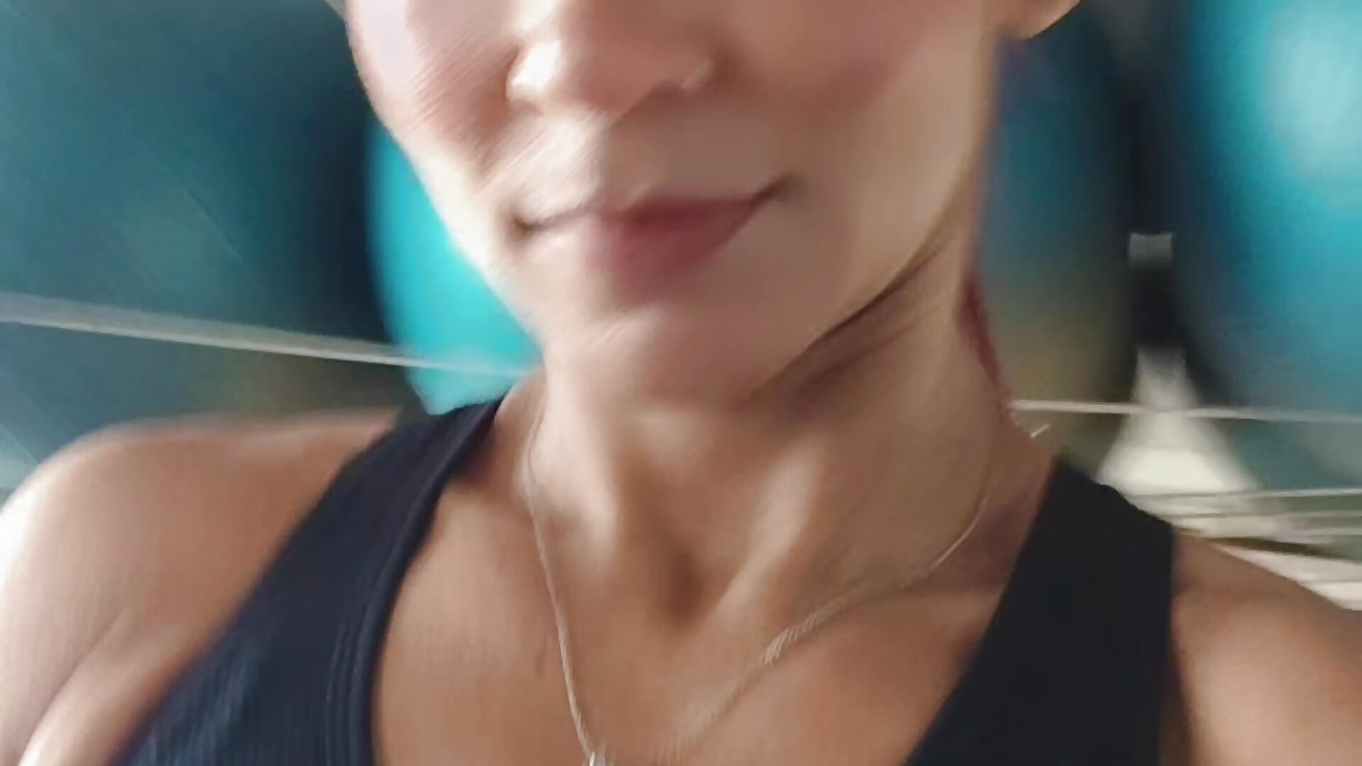 A short walk to warm up - video by hannapettit cam model