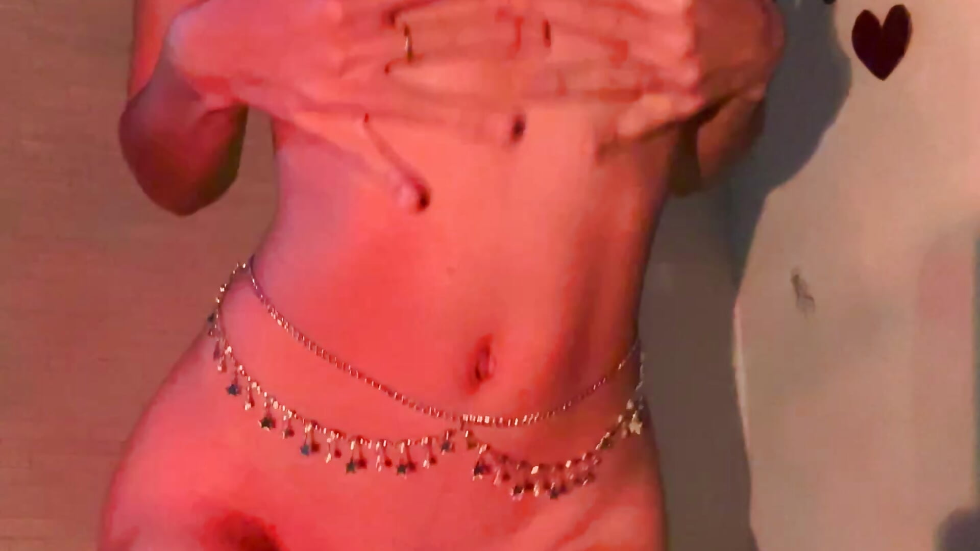 Shaved 😳 – video od webkamerové modelky BarbieLovee