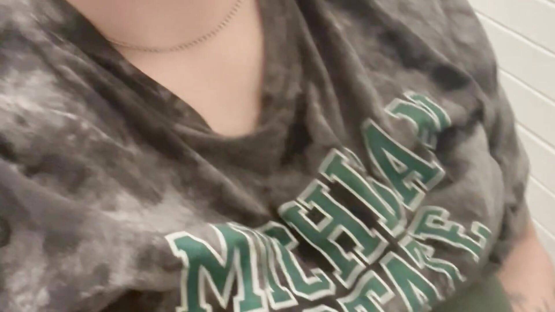 Intro Tease - video by edensgardner cam model