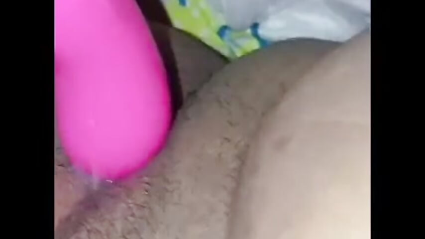 Hairy pussy - video by LeilaArabic cam model