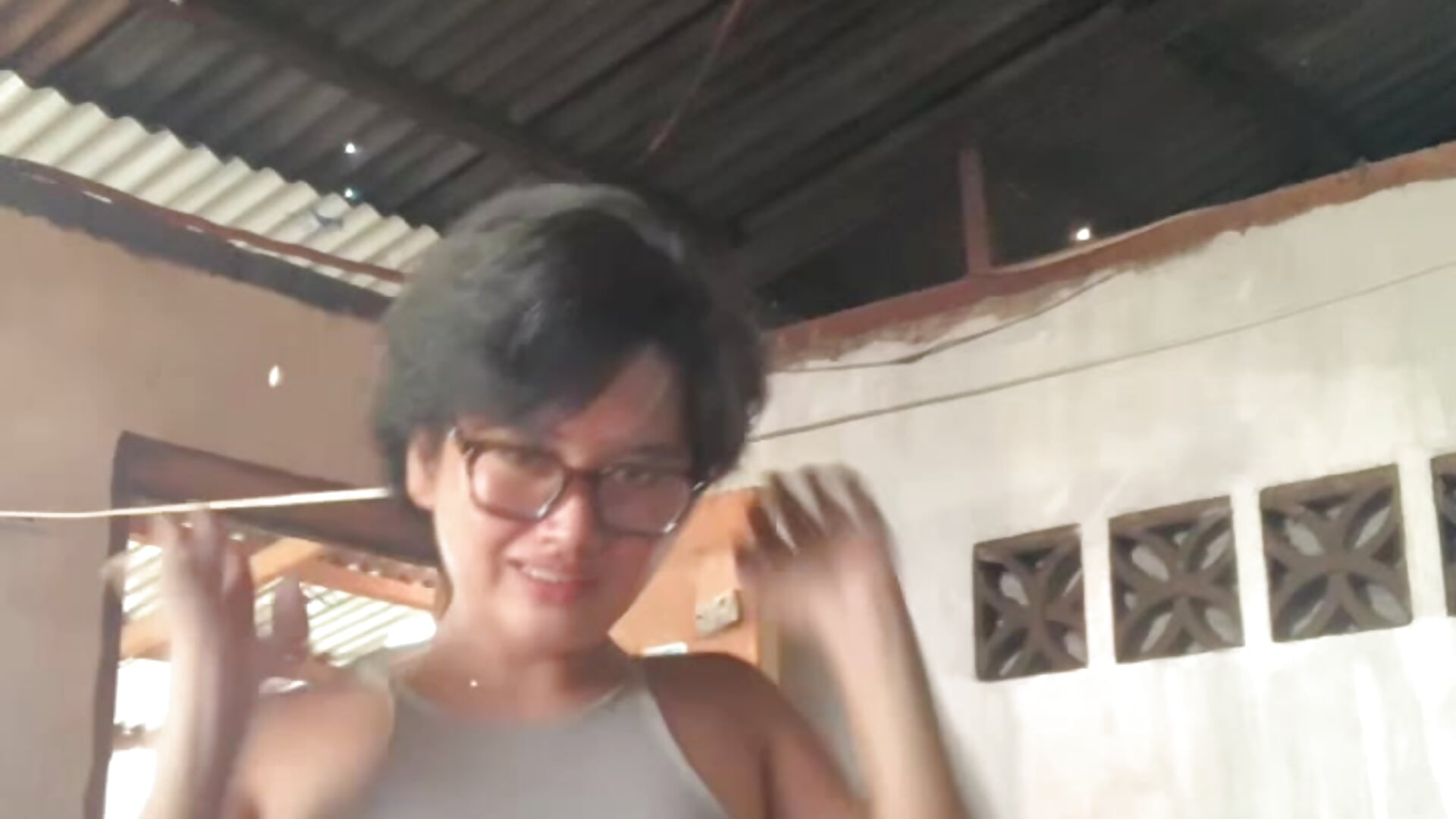 93947382abae4dada2612edf7e38443c – video modela na kameri seira_madre12