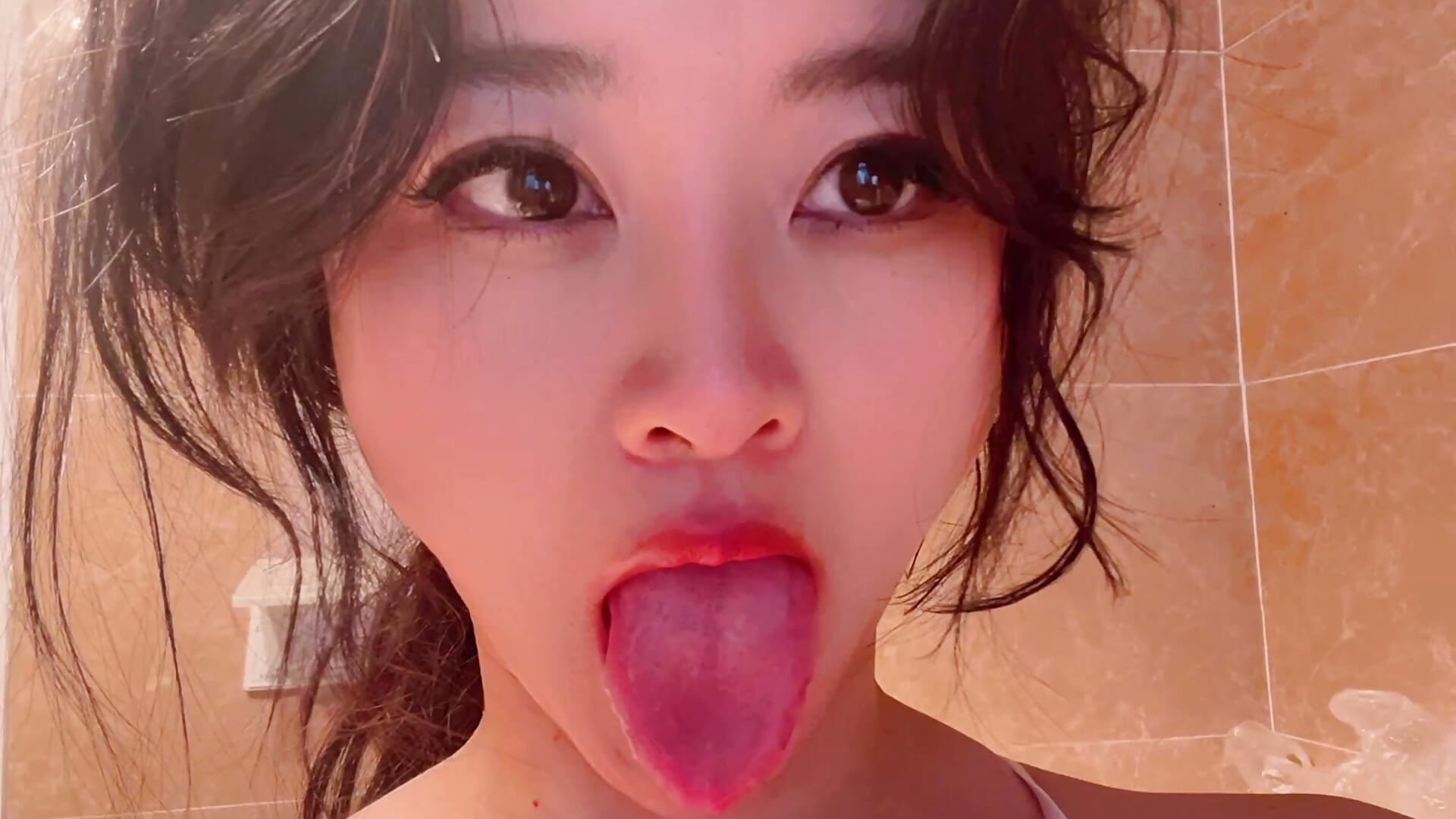 浴室🛀 - video by Pinnnkcat cam model