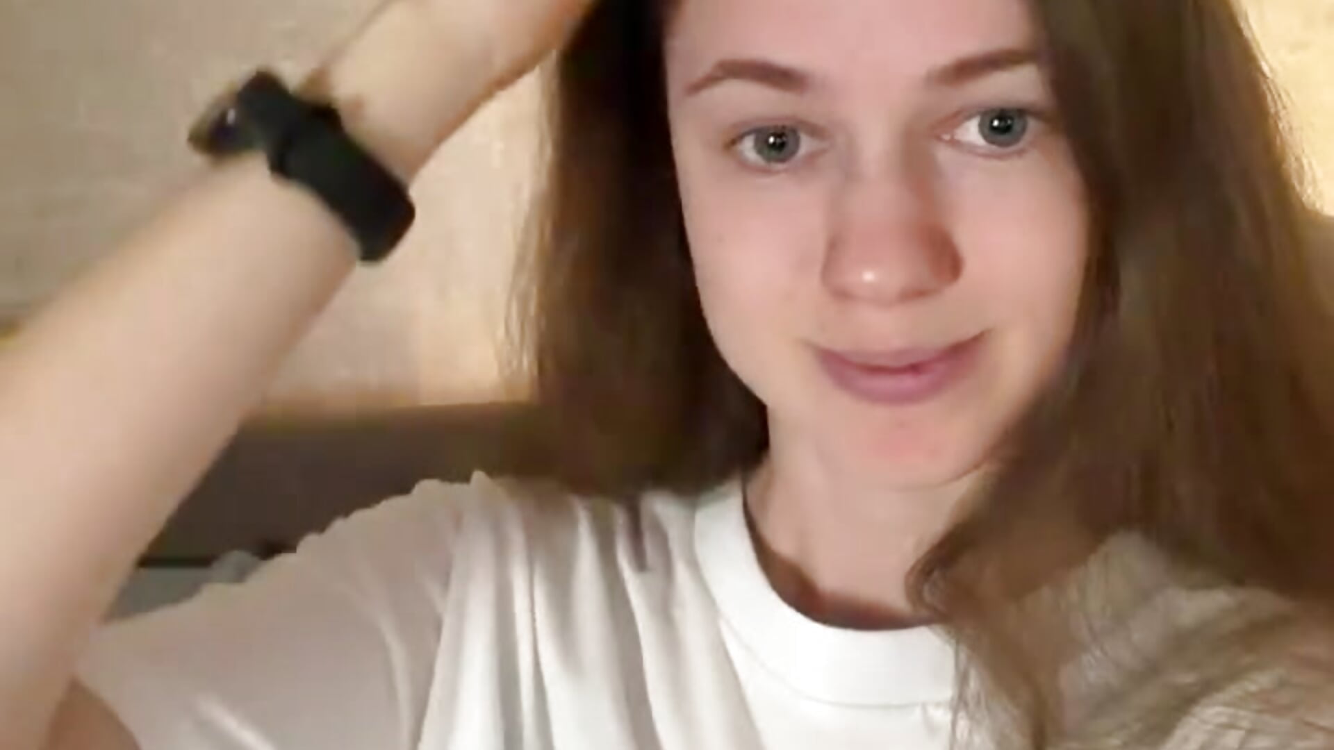 hello! - clip cu EstaGerloff model videochat