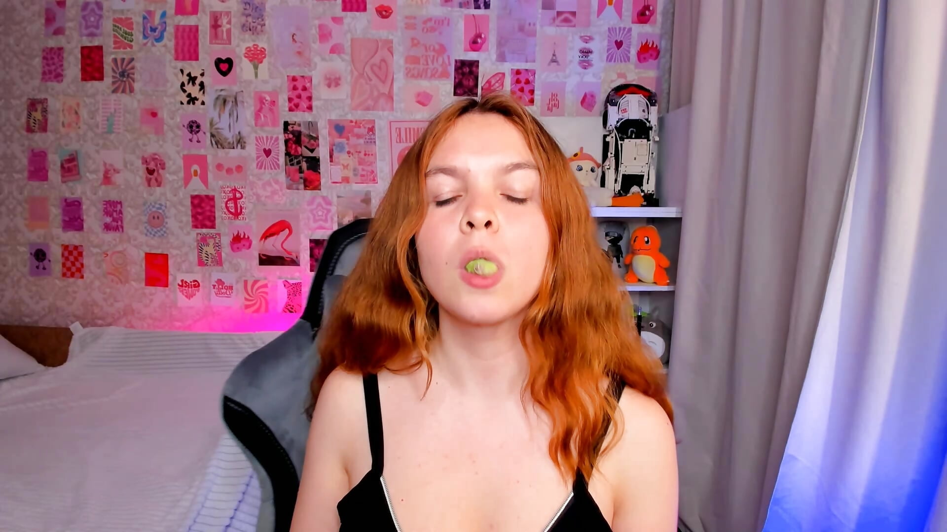 bubble gum 😎 - Sirena_Rose 캠 모델의 동영상