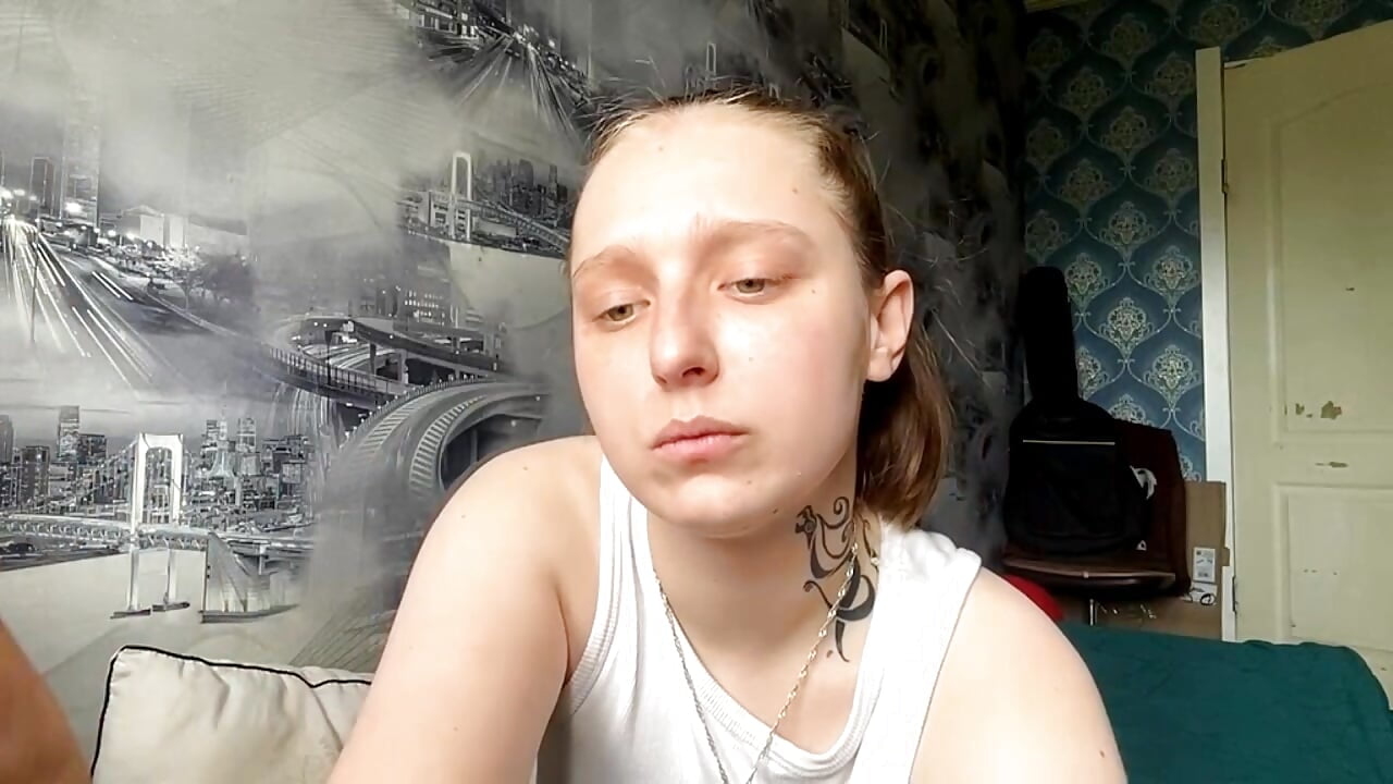 My shy video – video af QueenHex cam-model