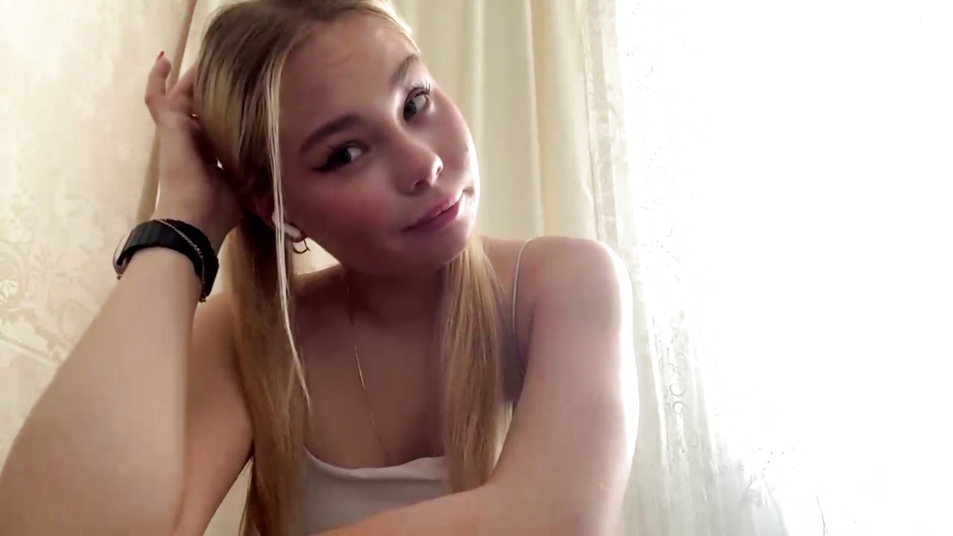 Look deep in my eyes - vídeo de la modelo de cam Cary_blonde