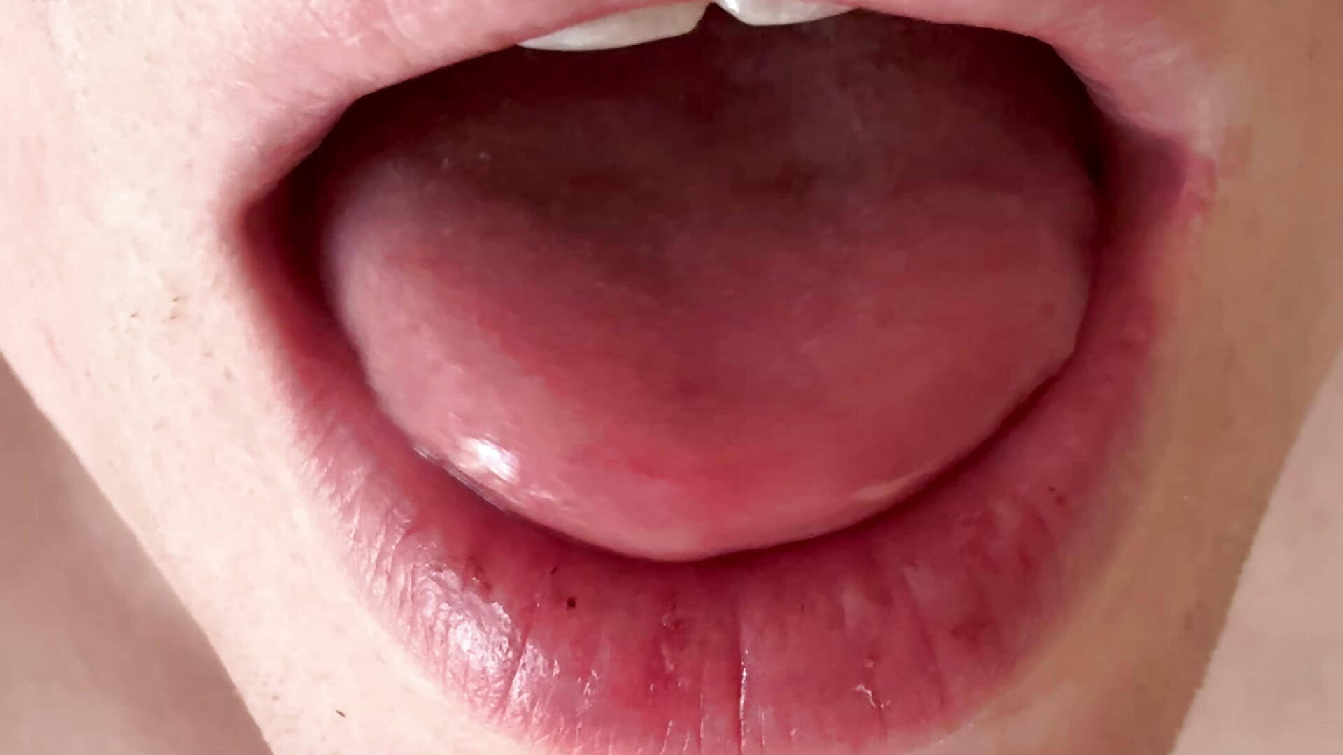 Fuck my mouth 💦