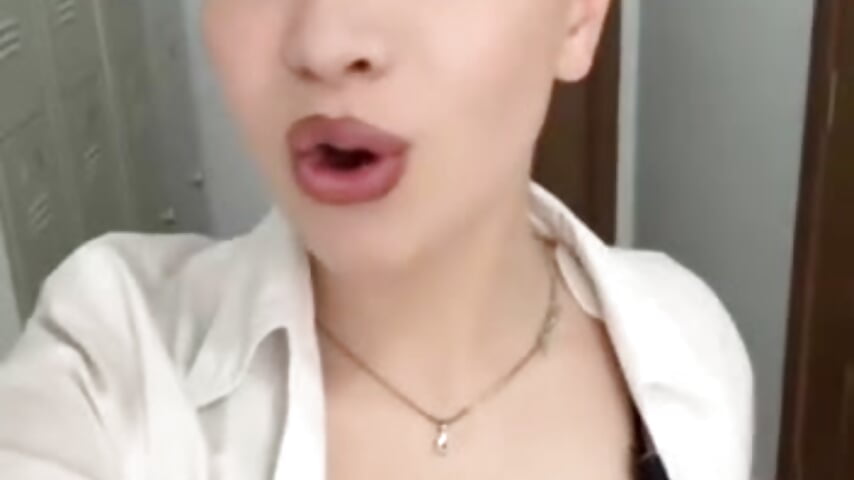 hello =) - video by MargyClingingsmith cam model