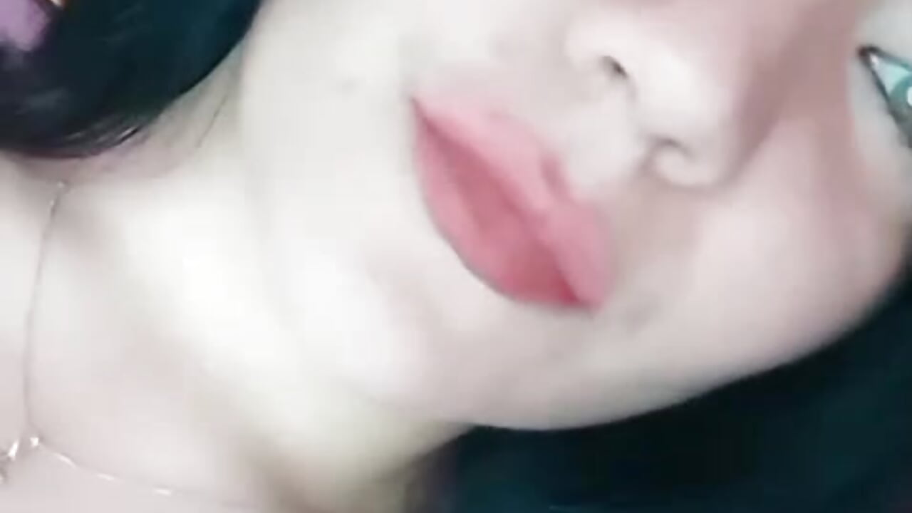 Smile! - video by rebecaa_grey cam model