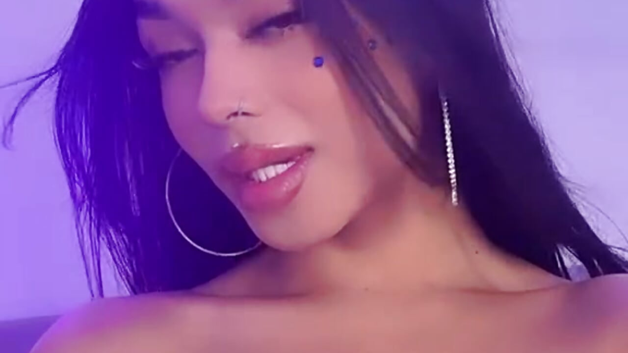 _Tinaqueen - Cam Model Trending Video 9641