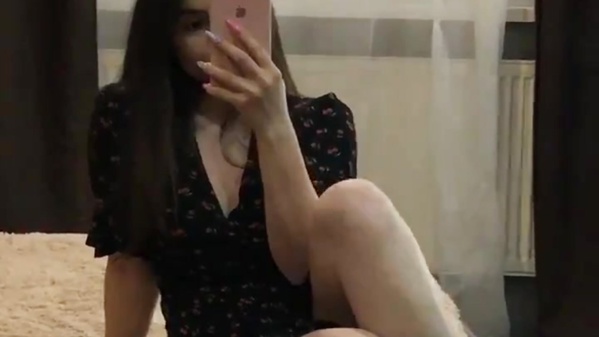 cherry 🍒 dress - vídeo de elicherr modelo de câmara