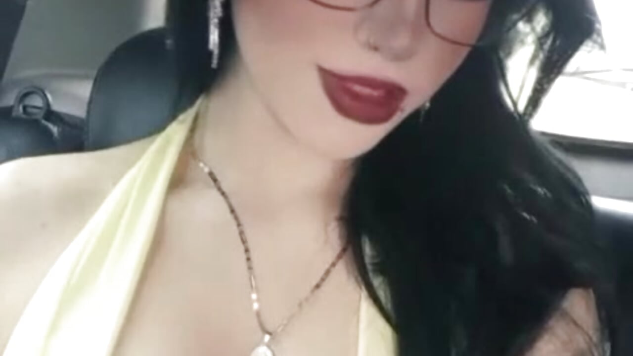 Wet Kiss 💋 - סרטון של wet_kiiss, דוגמן/ית מצלמה