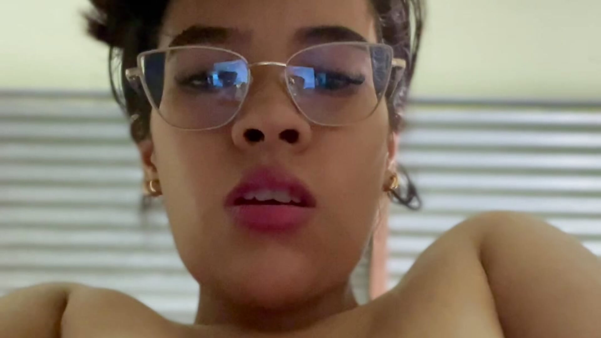 Very hot🥵 - video oleh model kamera Shalimar1_
