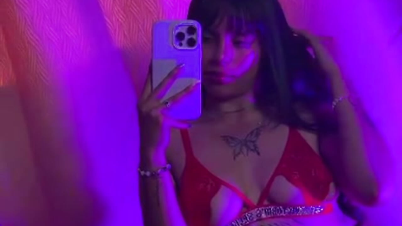 sexy 👿 - vídeo de la modelo de cam Candy_ec