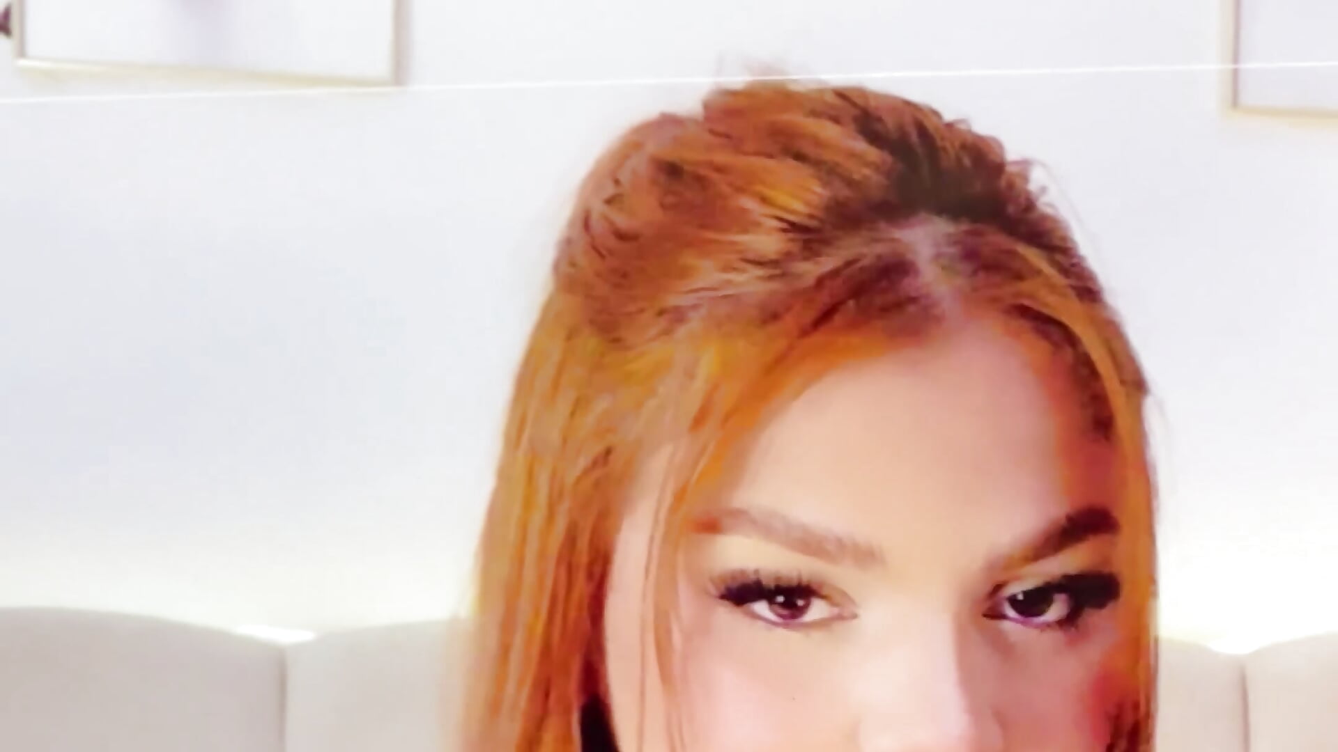 💚 - video by victoria_roseti cam model