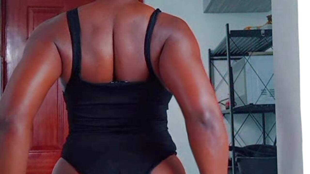 1000648807 - vidéo du modèle de showcams Xannaxx_