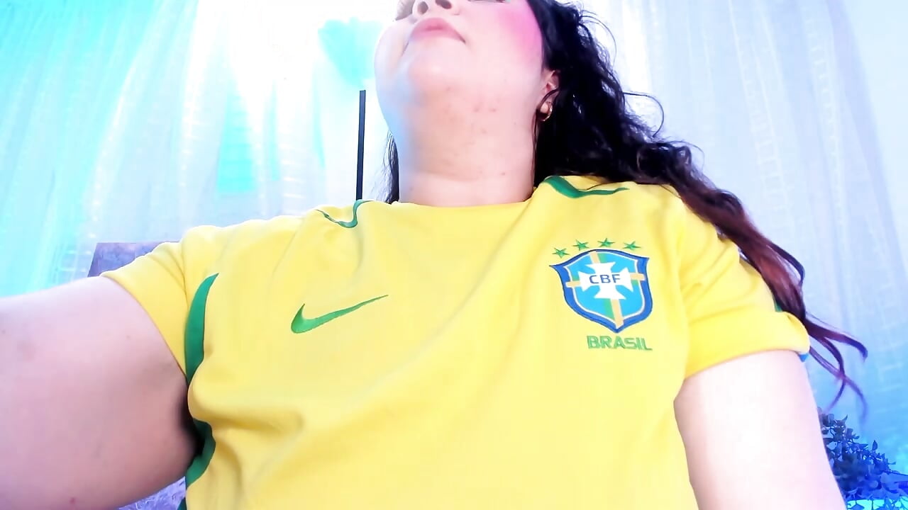 Perfect boobs 😈 – video modela na kameri Emilie_Jones