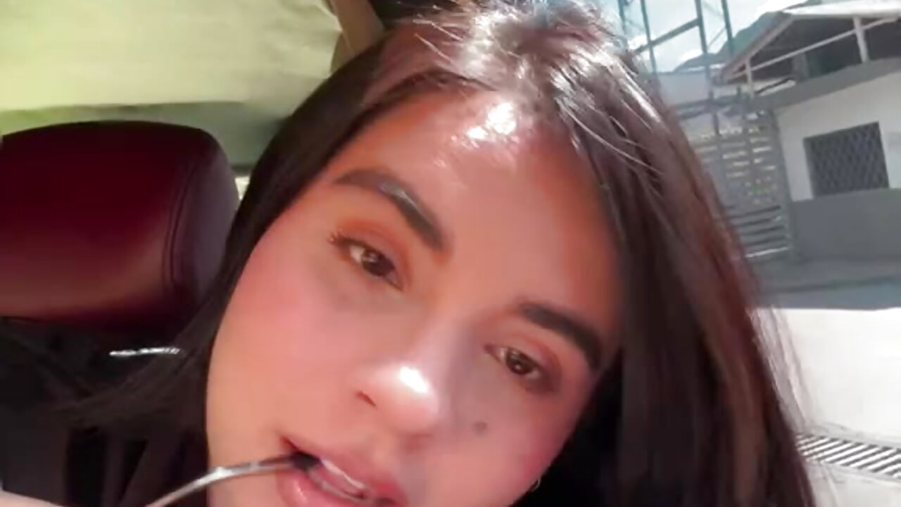 I ❤️ - video by xopati cam model