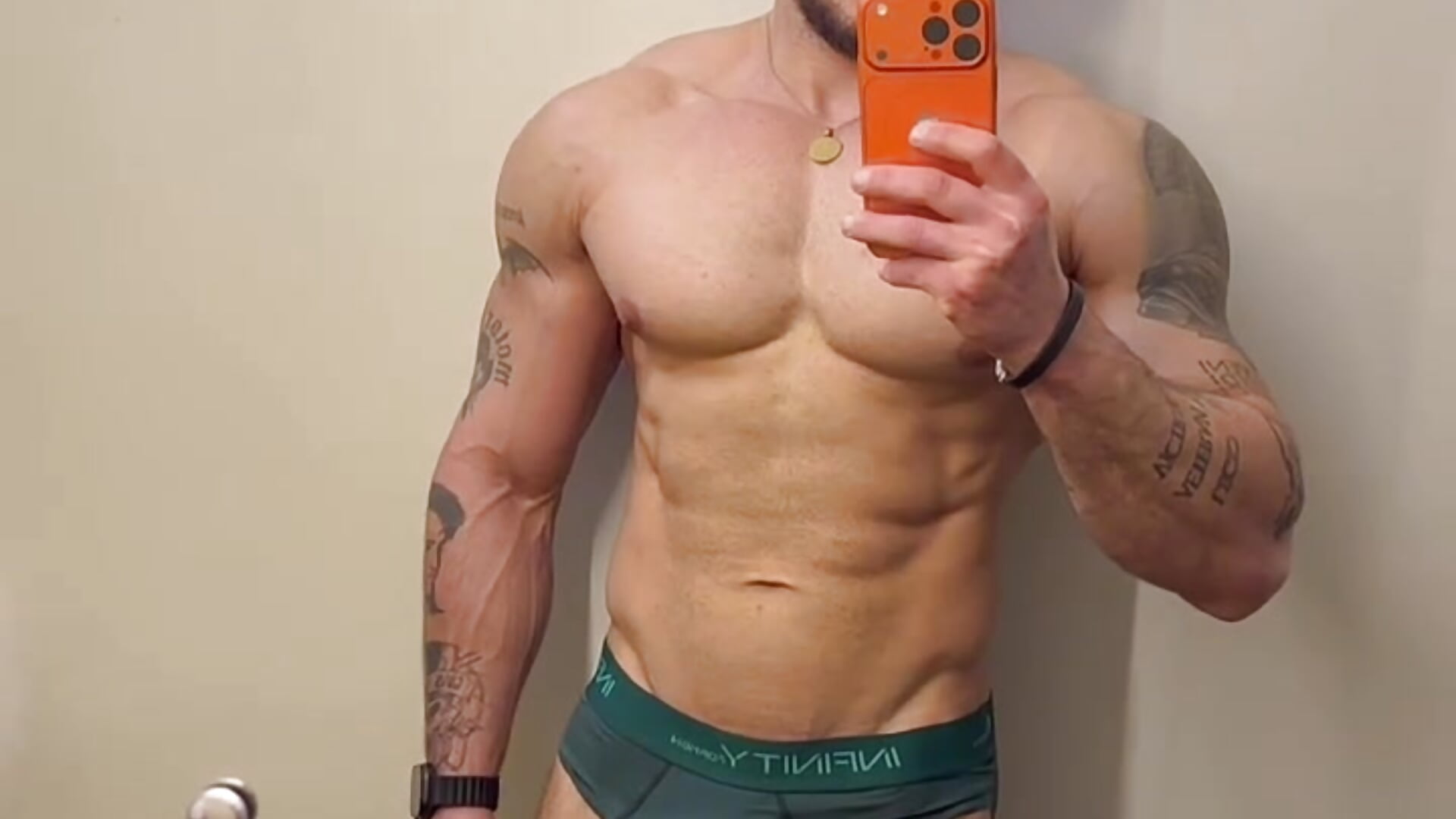 WhatsApp Video 2026-06-02 at 20,43,13 - video av Lucas_Bunkeer cam model