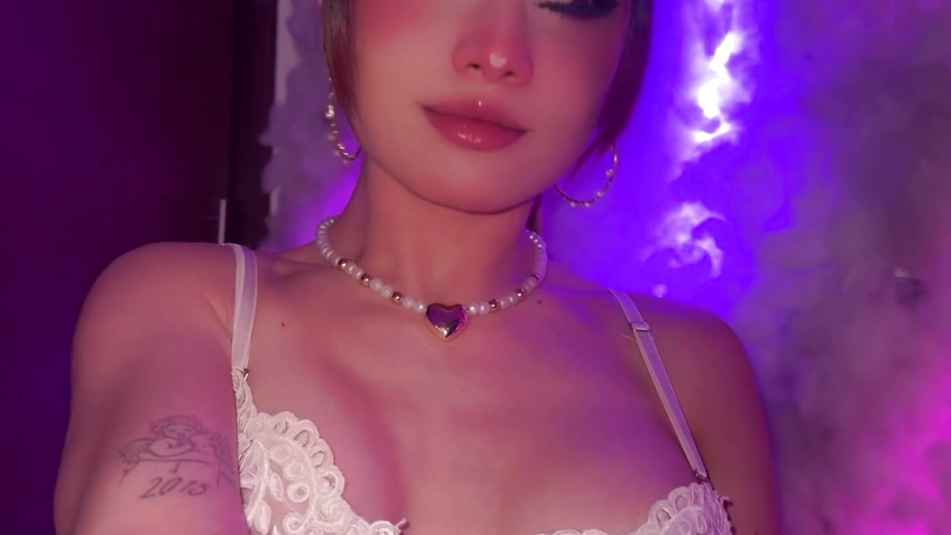Lalisapark – Popularny filmik modela sprzed kamerki 8435