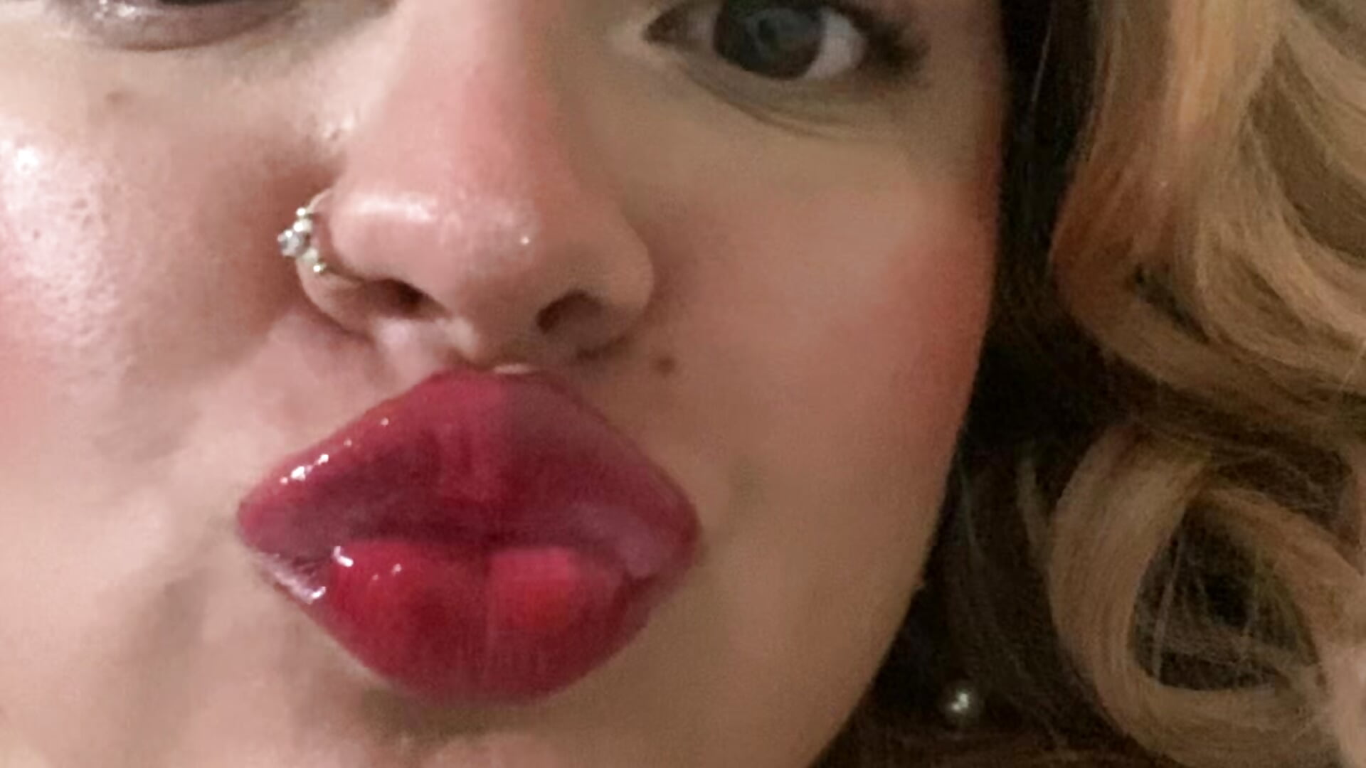 Funny eyes🙈 - video av azulskyer cam-modell