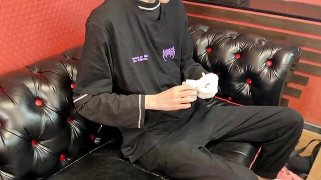 to understand my vibe - clip cu John__Strong model videochat