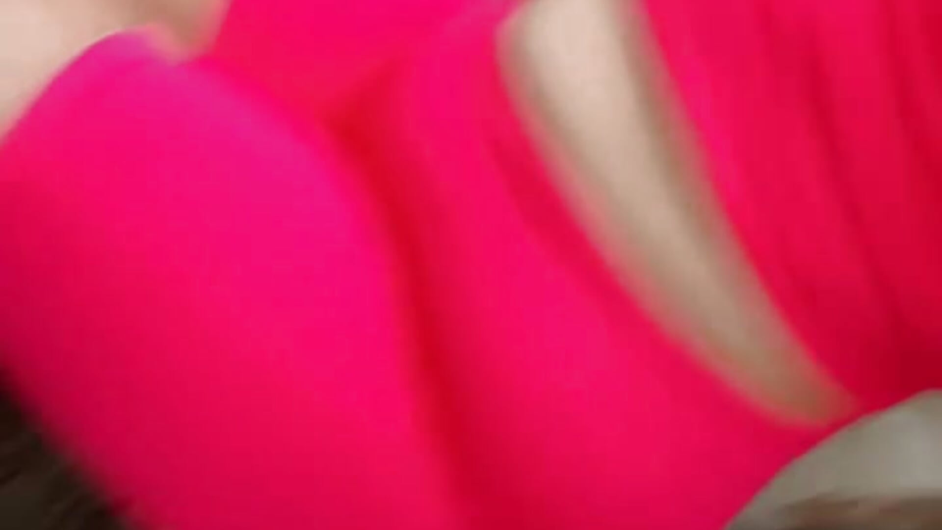 out on a walk🚶🏻‍♀️ - Vídeo de PrettyBarbiexx, modelo de vídeos