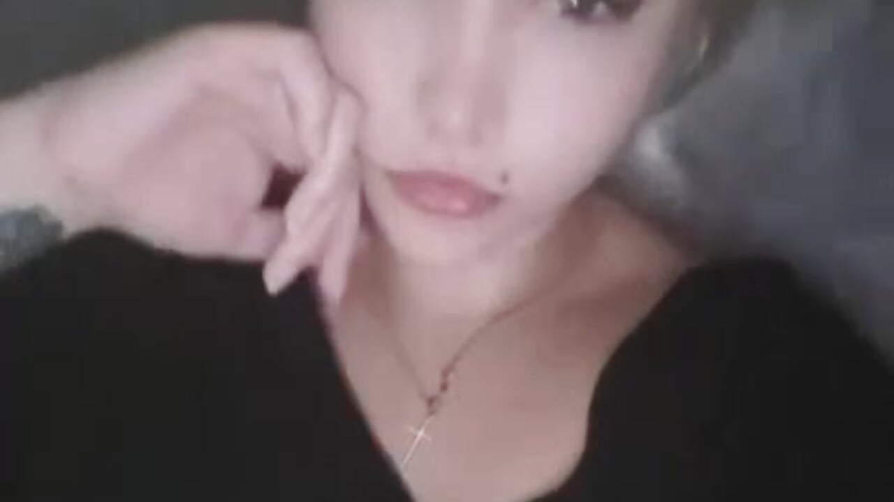 just me with messy hair before fallin asleep :P - video by Martela_meri cam model