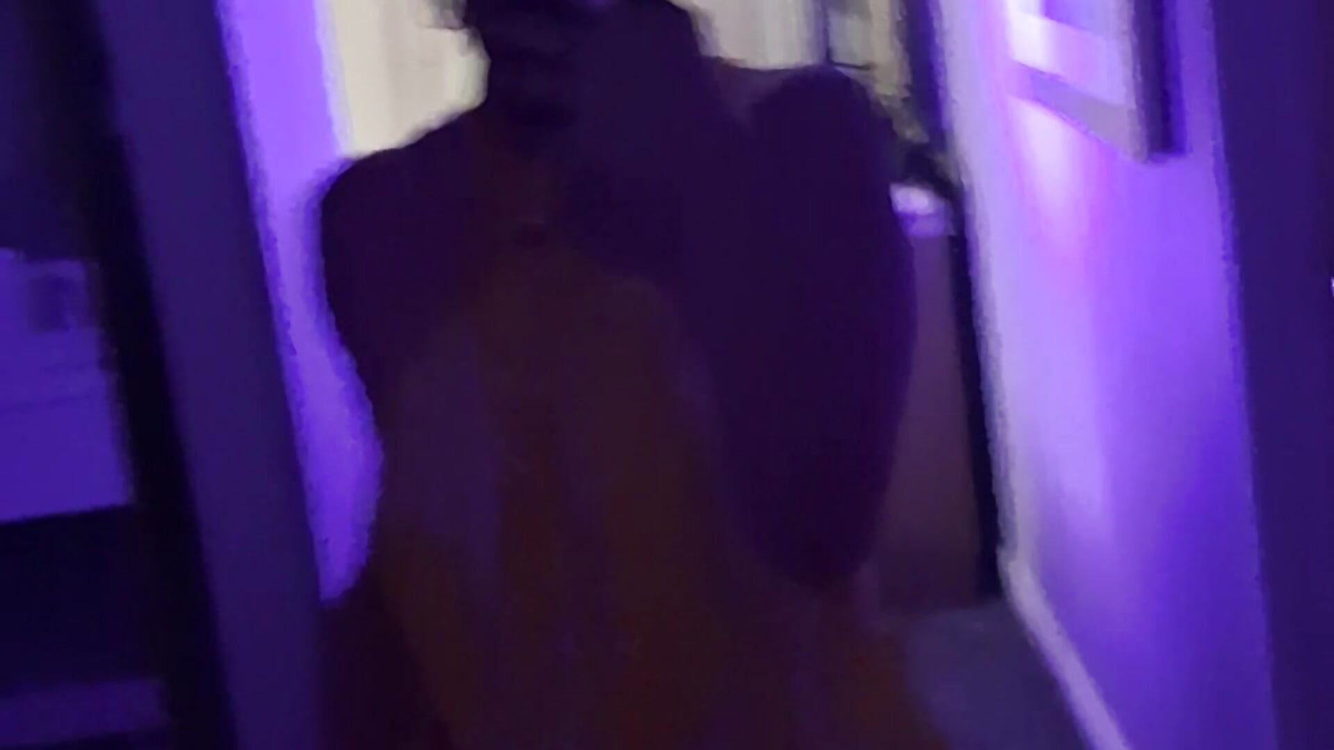 Yellow Mellow - vidéo du modèle de showcams SweetCheeks888