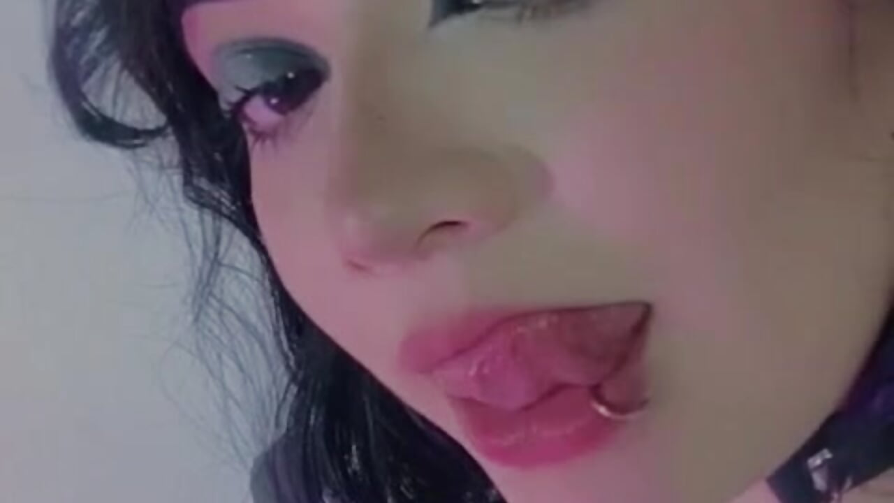 BUHHHHH - video by Trixxie_ cam model