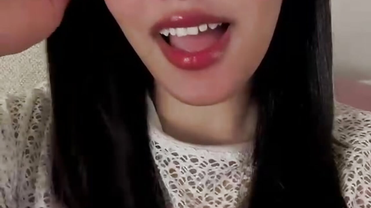 Yeah, just being me 😁 - vídeo de la modelo de cam Sarah-Moreno