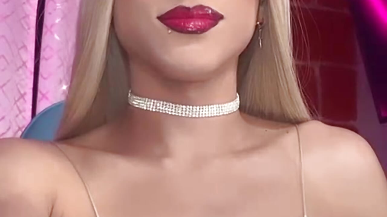 Трендове відео  2068 вебкаммоделі _the_blonde_girls01