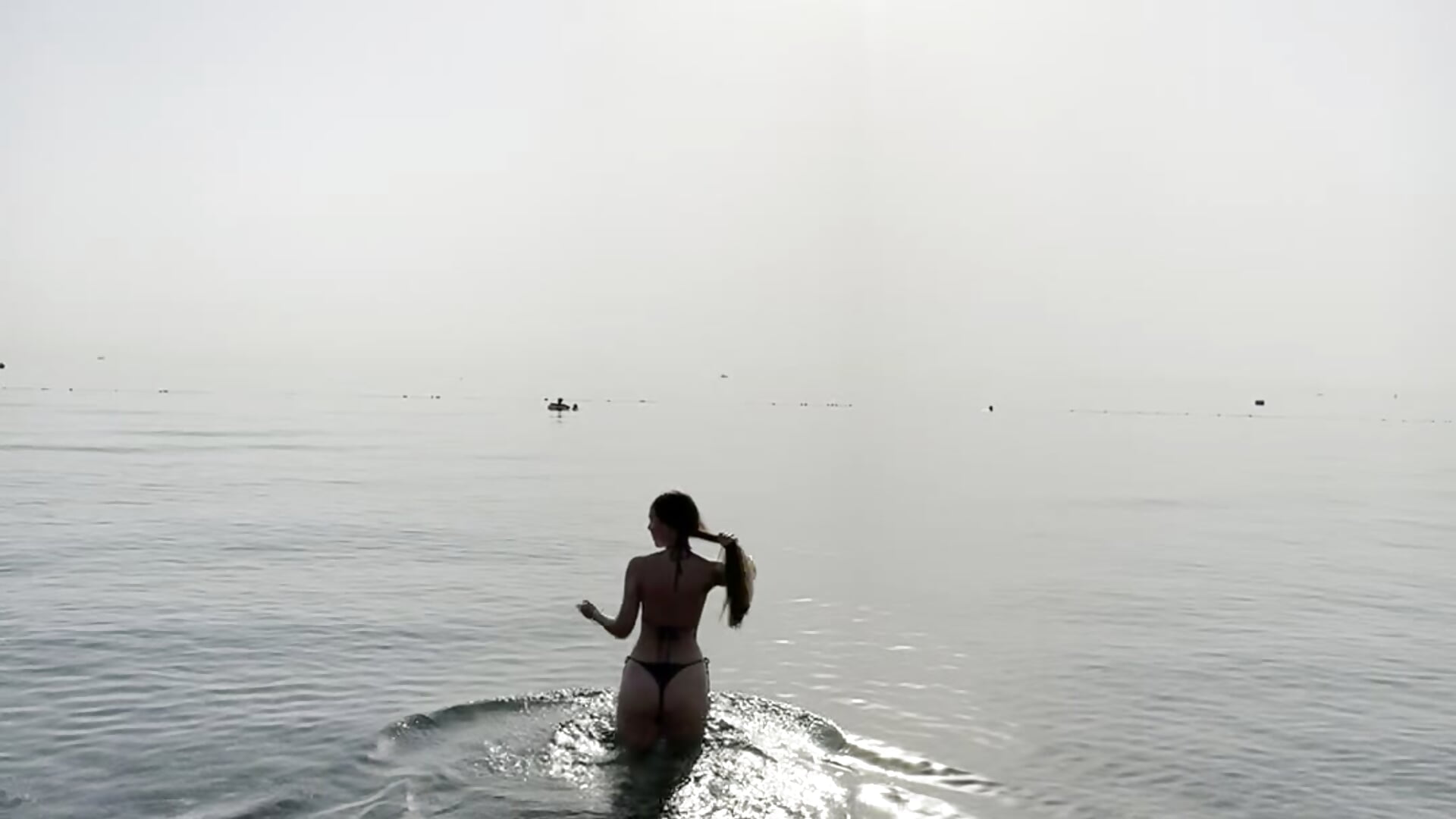 Swim with me! – video od webkamerové modelky bbgrace_