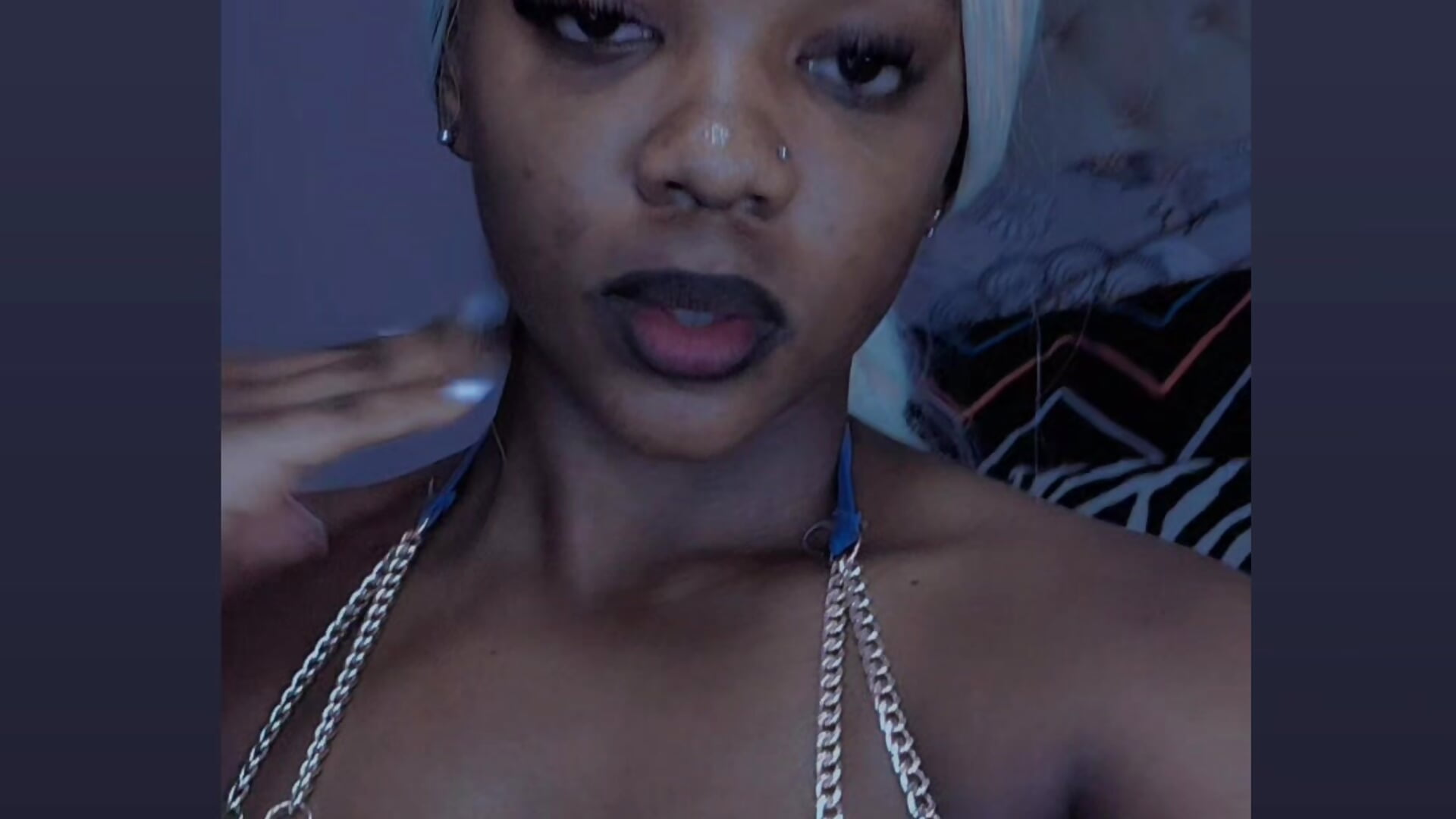 Tangy – video modela na kameri Tangy_Booty