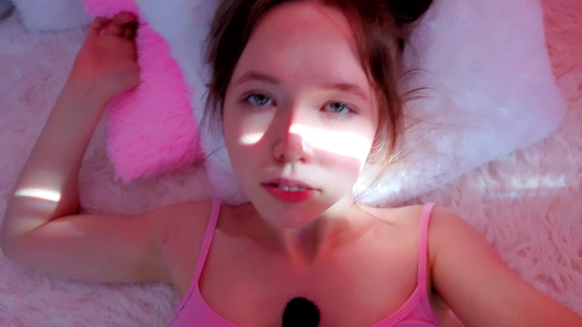 🥺 look at me – video af SugarTouch cam-model