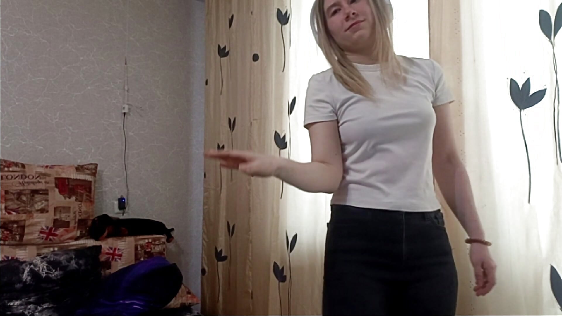 everything for you – video od webkamerové modelky NikiFray