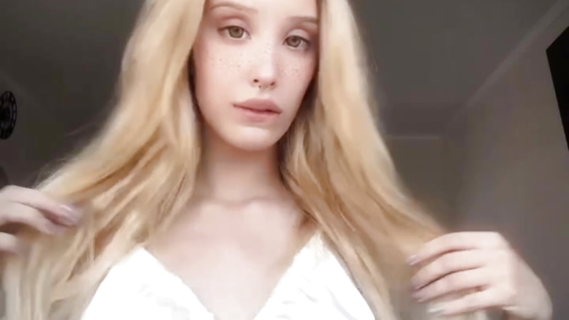 Woke up, smiled – video af LustAngelPrincess