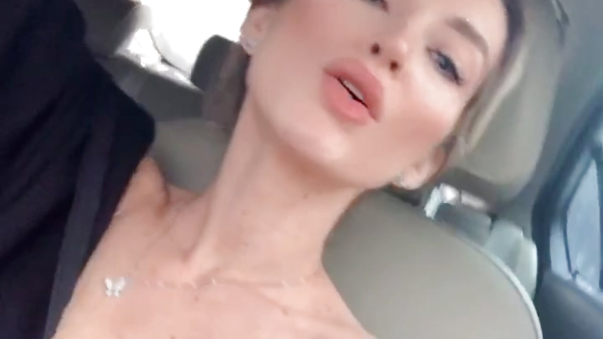 Let’s go for a ride 😎 – video af GEllaa cam-model