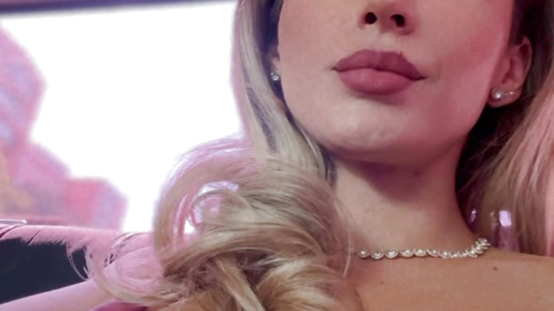 Take me far away! – video af GEllaa cam-model