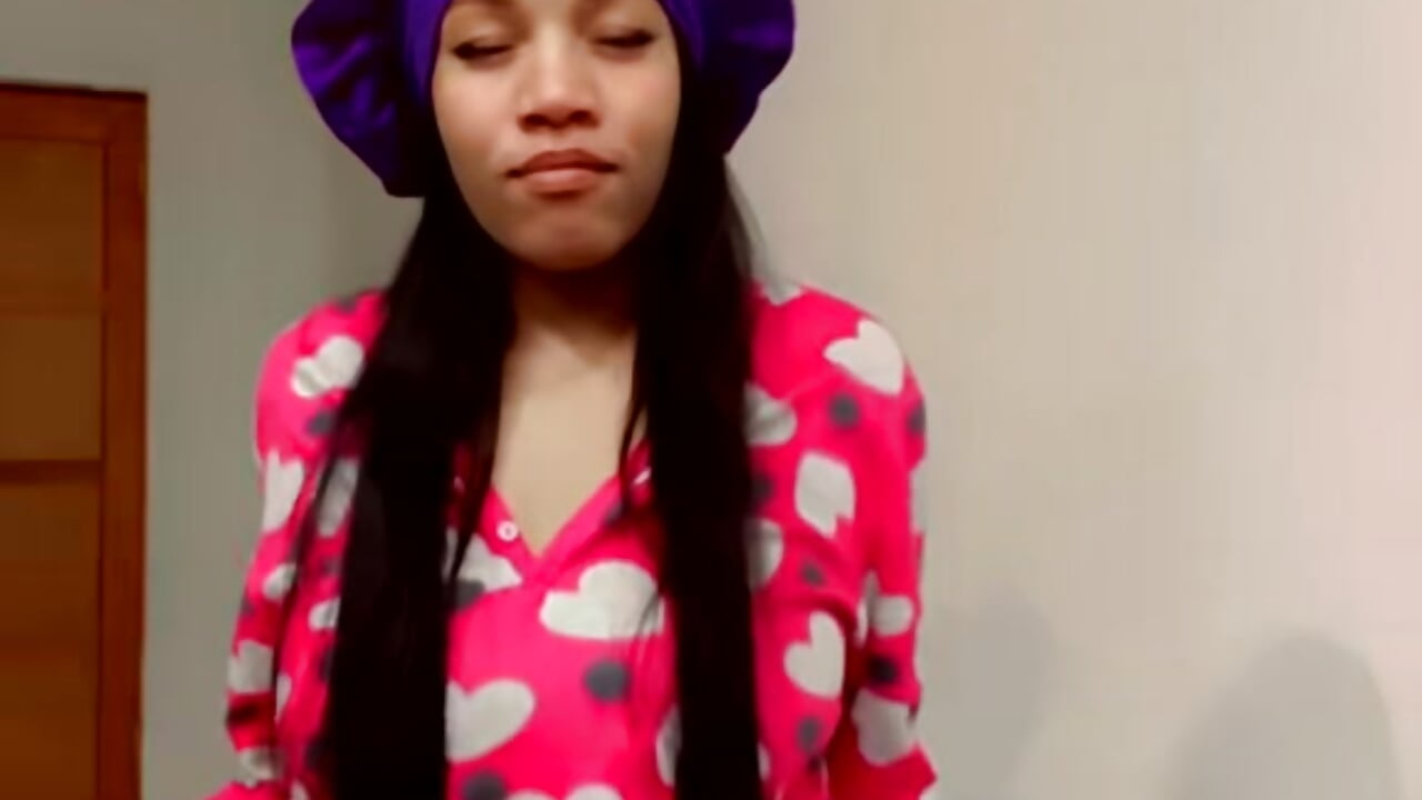 v14044g50000d4vjq2nog65k8lgna2v0 - video by Nicoleleon cam model