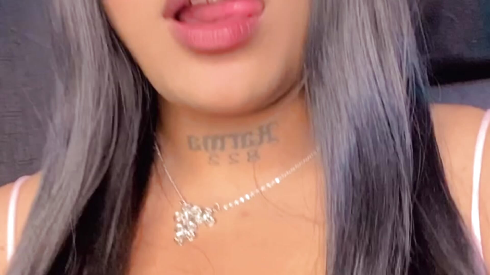 😘🤭 - video by Nahomy-fire cam model