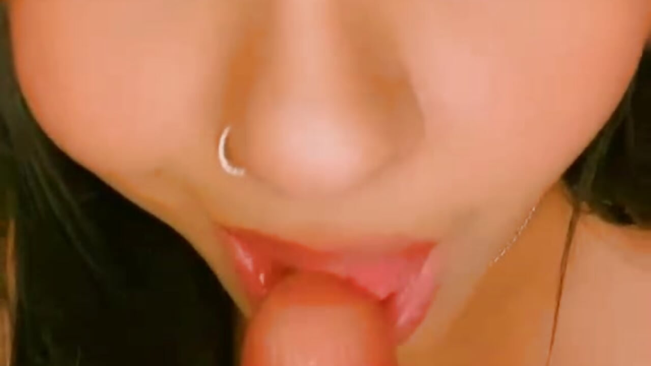 I love sucking cock 🍆👄 - video by Nahomy-fire cam model