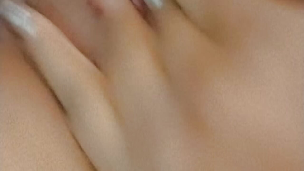 Fucking my juicy pussy 🥵💧💧💧 - video by Nahomy-fire cam model
