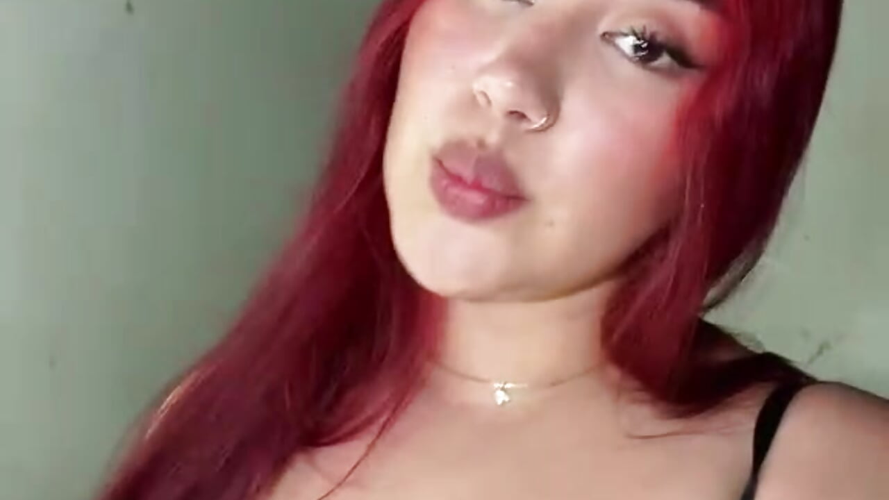 your  bad  girl - видео от уебкам модела Miaa_Foxx03