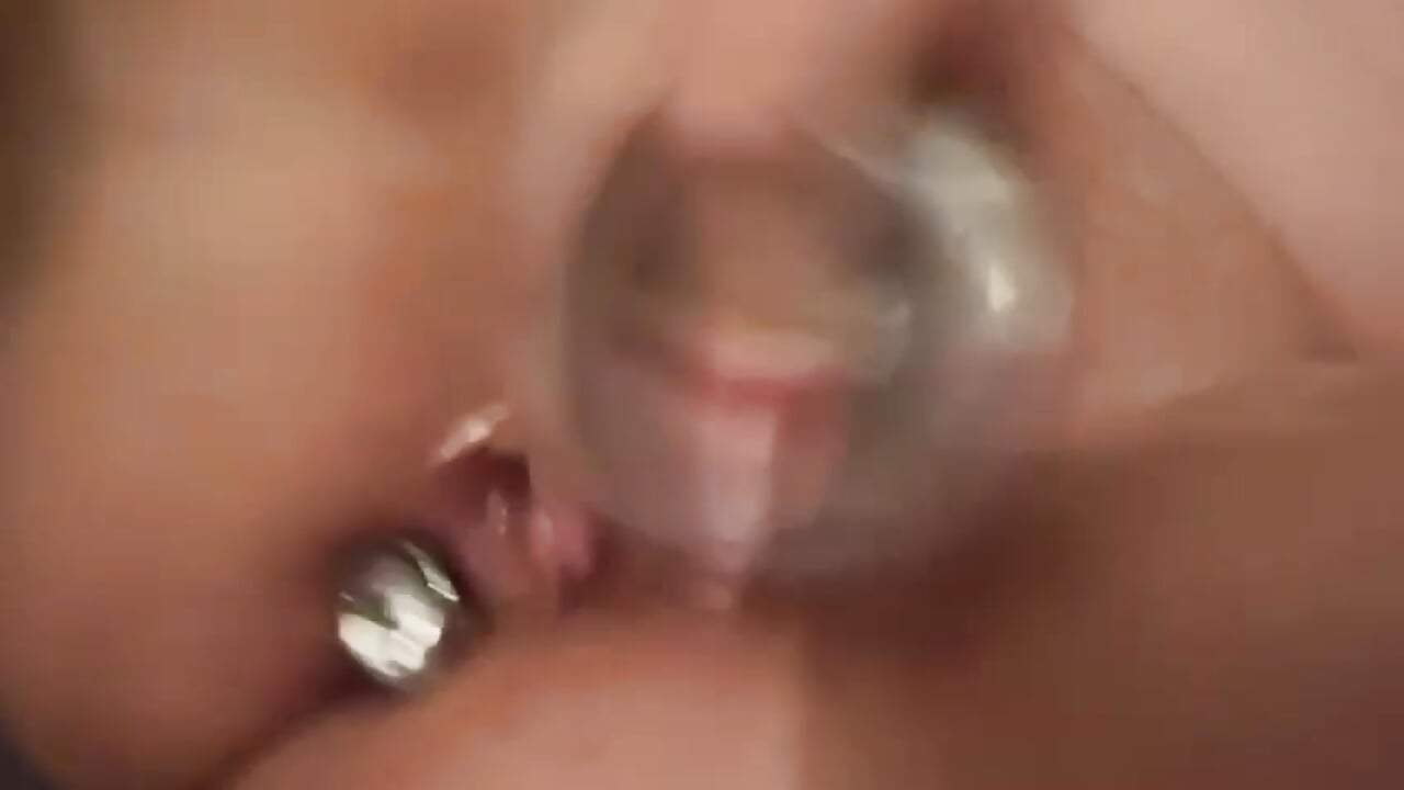 Squirt on dildo & Anal Plug 😈 – video od webkamerové modelky NaughtyNastya