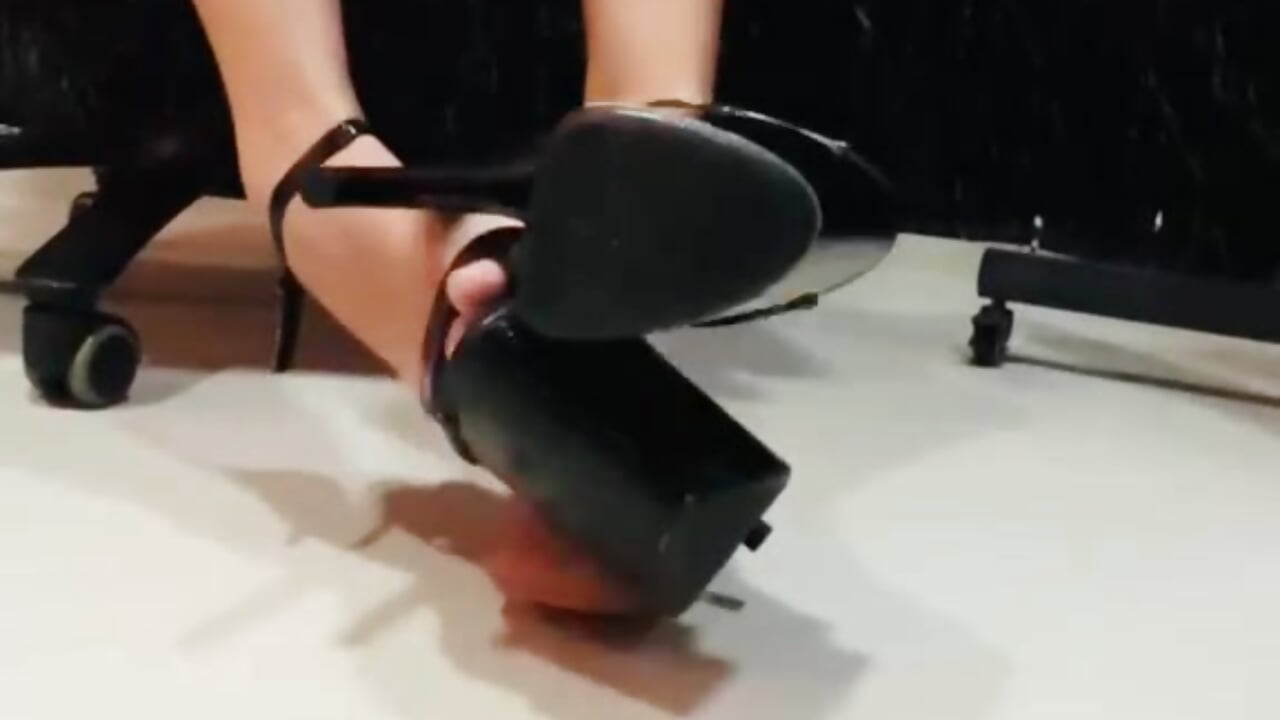 fuck the cock without mercy🥵 – video modela na kameri missnicollee