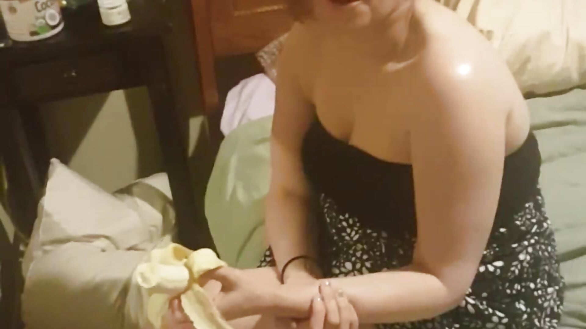 Eat the banana baby - video by maddiliz cam model