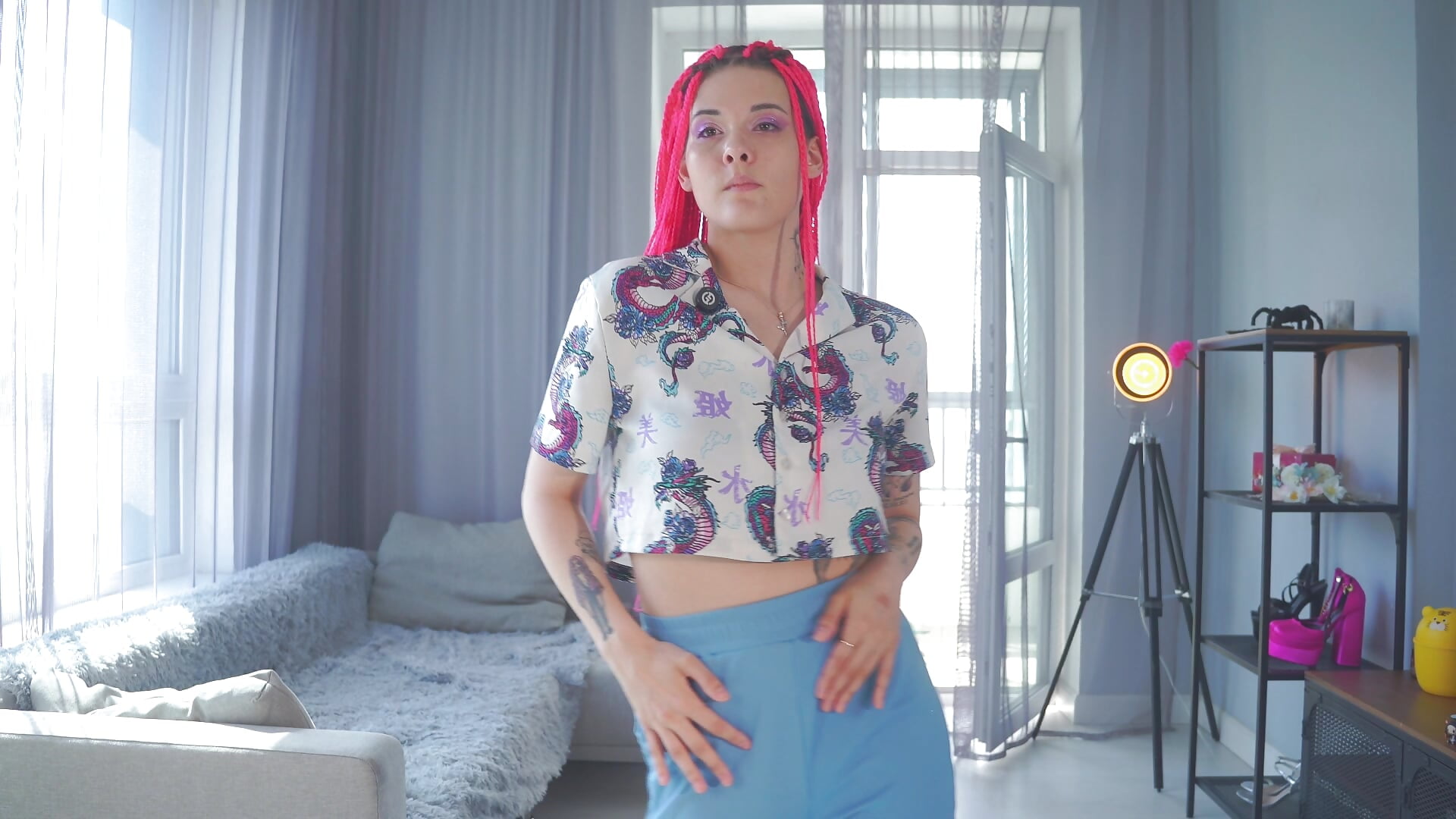 dancingg mememem - video by ValenciaFuller cam model