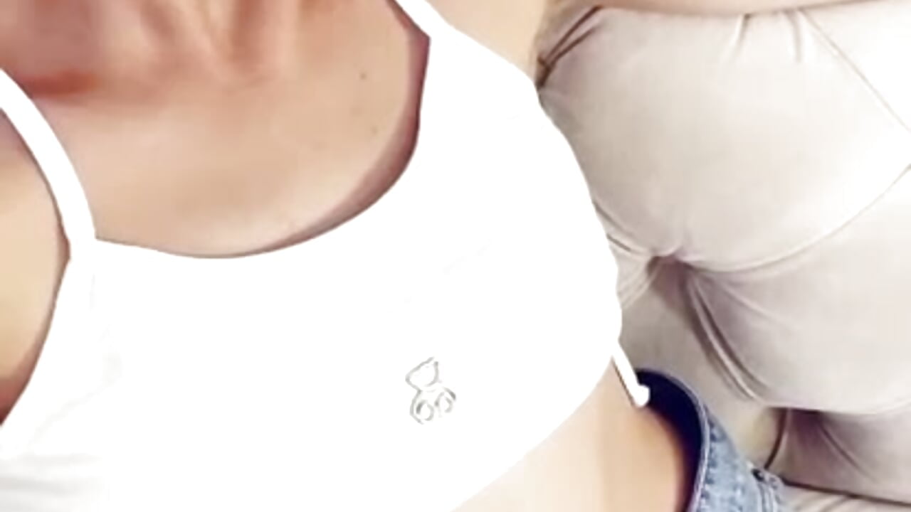 My skinny and sexy body - vídeo de la modelo de cam Molly_thonsons
